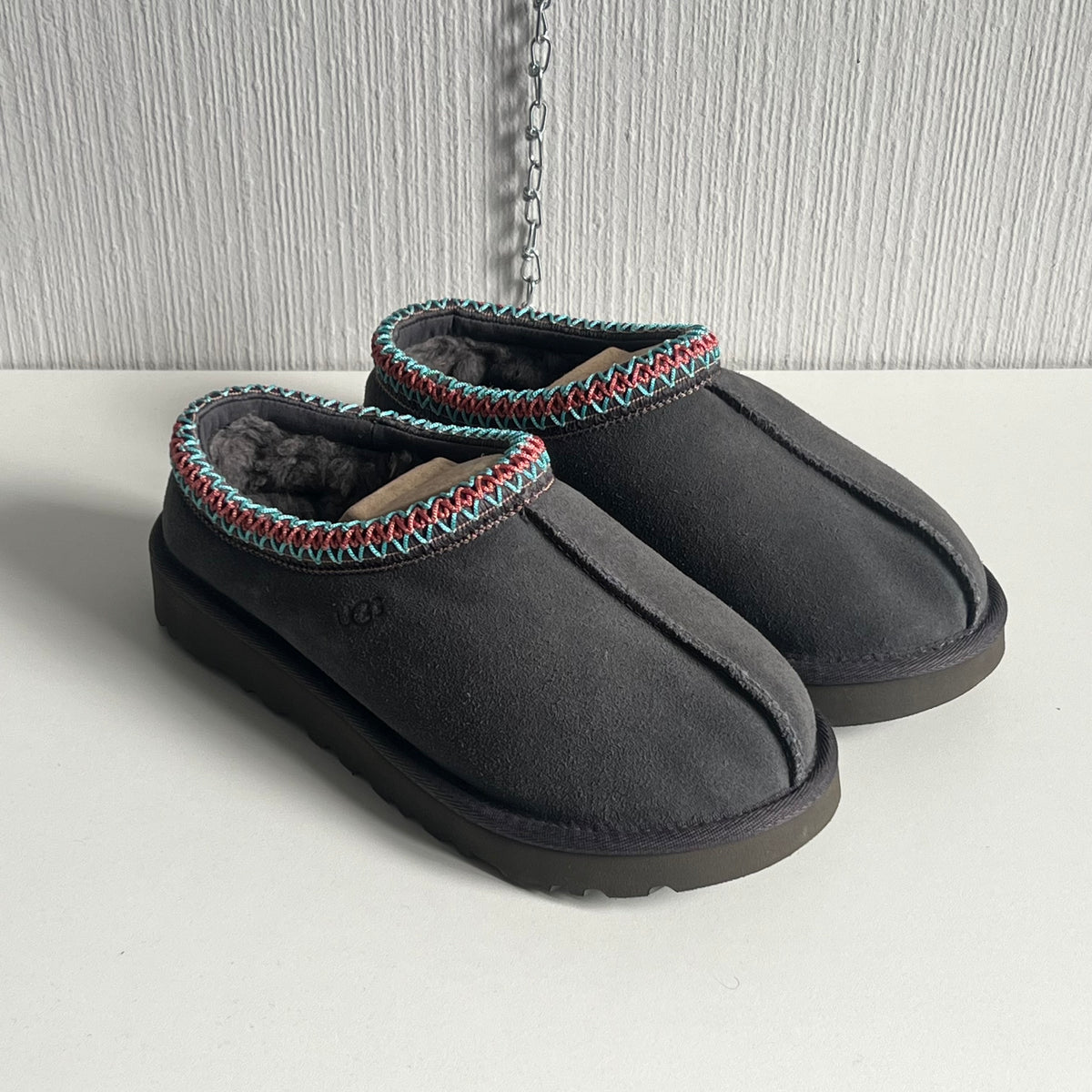 UGG Tasman Women’s Slippers in Grey Suede — product photo
