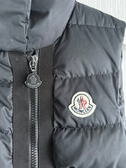 Moncler Black Down Labas Vest