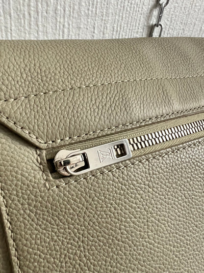 Louis Vuitton Takeoff Messenger Aerogram Sage Green Bag