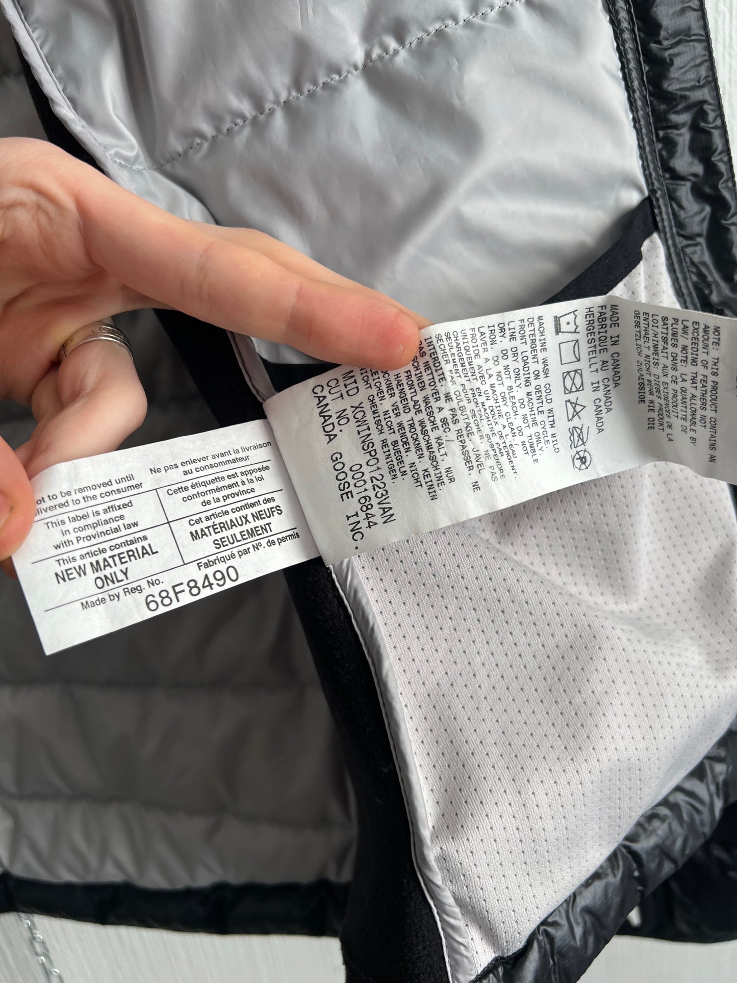Canada Goose Hybridge Lite Women’s Down Jacket