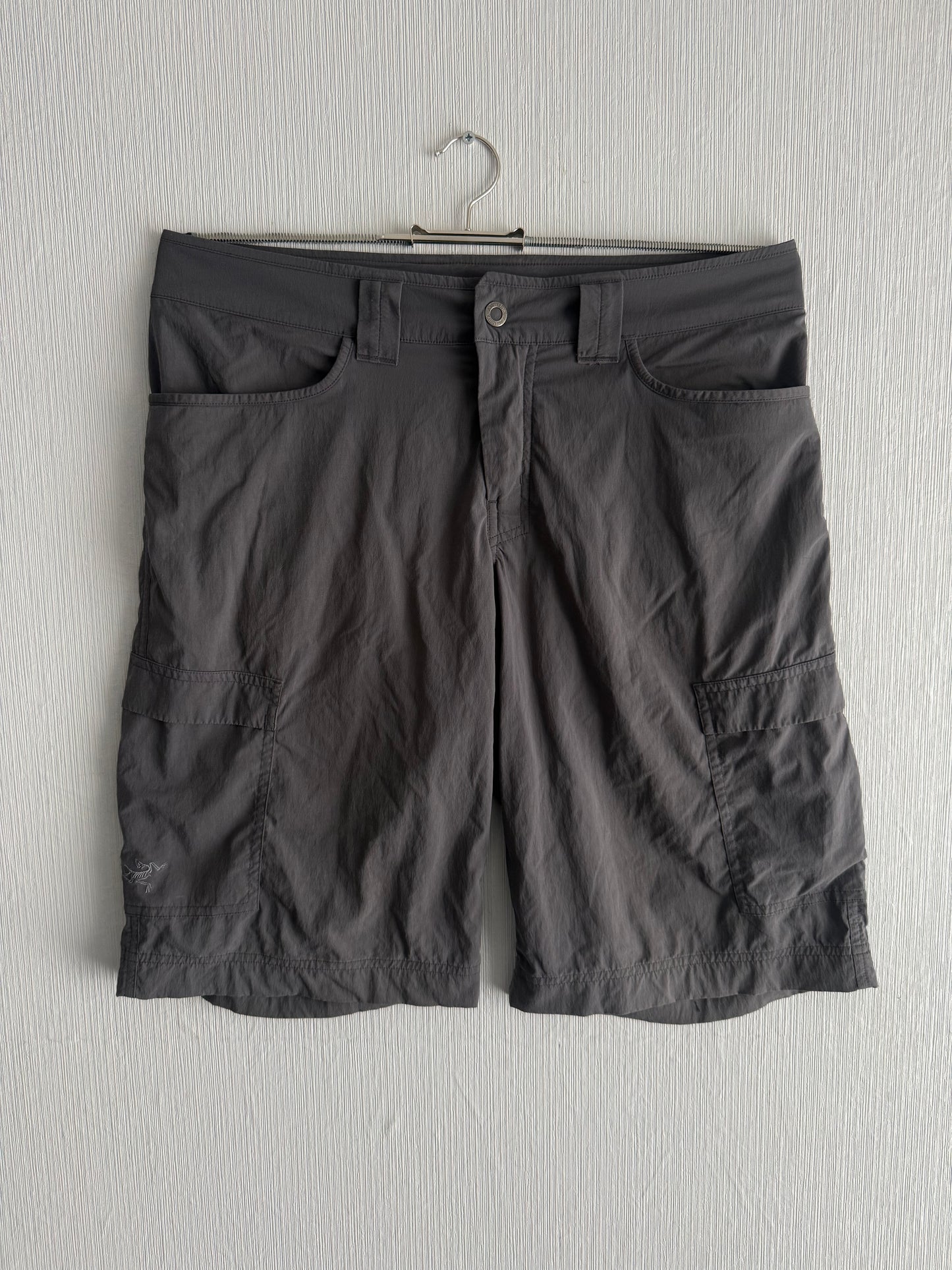 Arc'teryx Rampart Men's Nylon Shorts in Grey