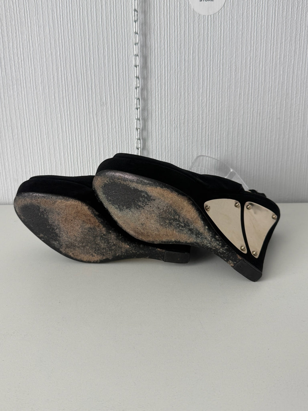 Gucci Indy Black Suede Wedge Sandals