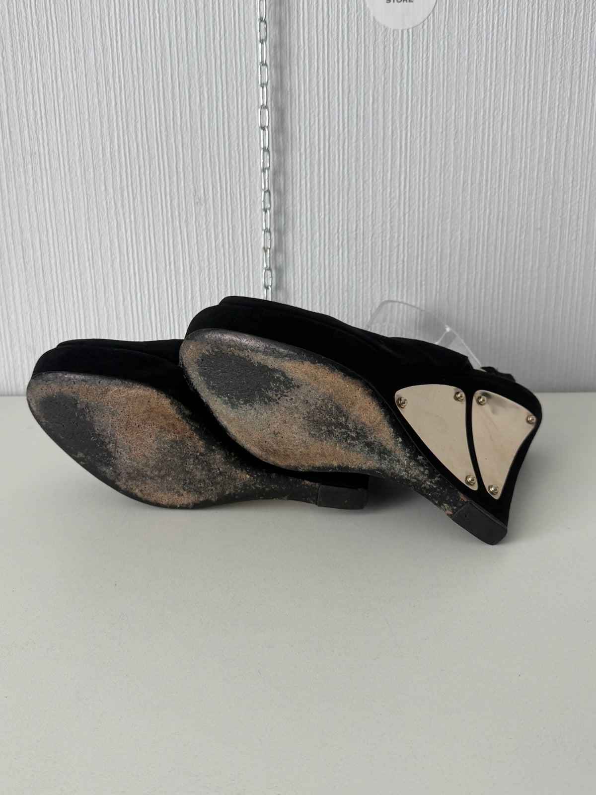 Gucci Indy Black Suede Wedge Sandals