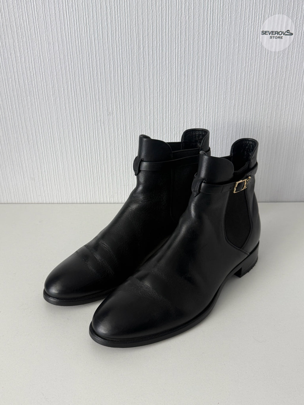 Louis Vuitton Black Leather LV Buckle Strap Womens Chelsea Boots