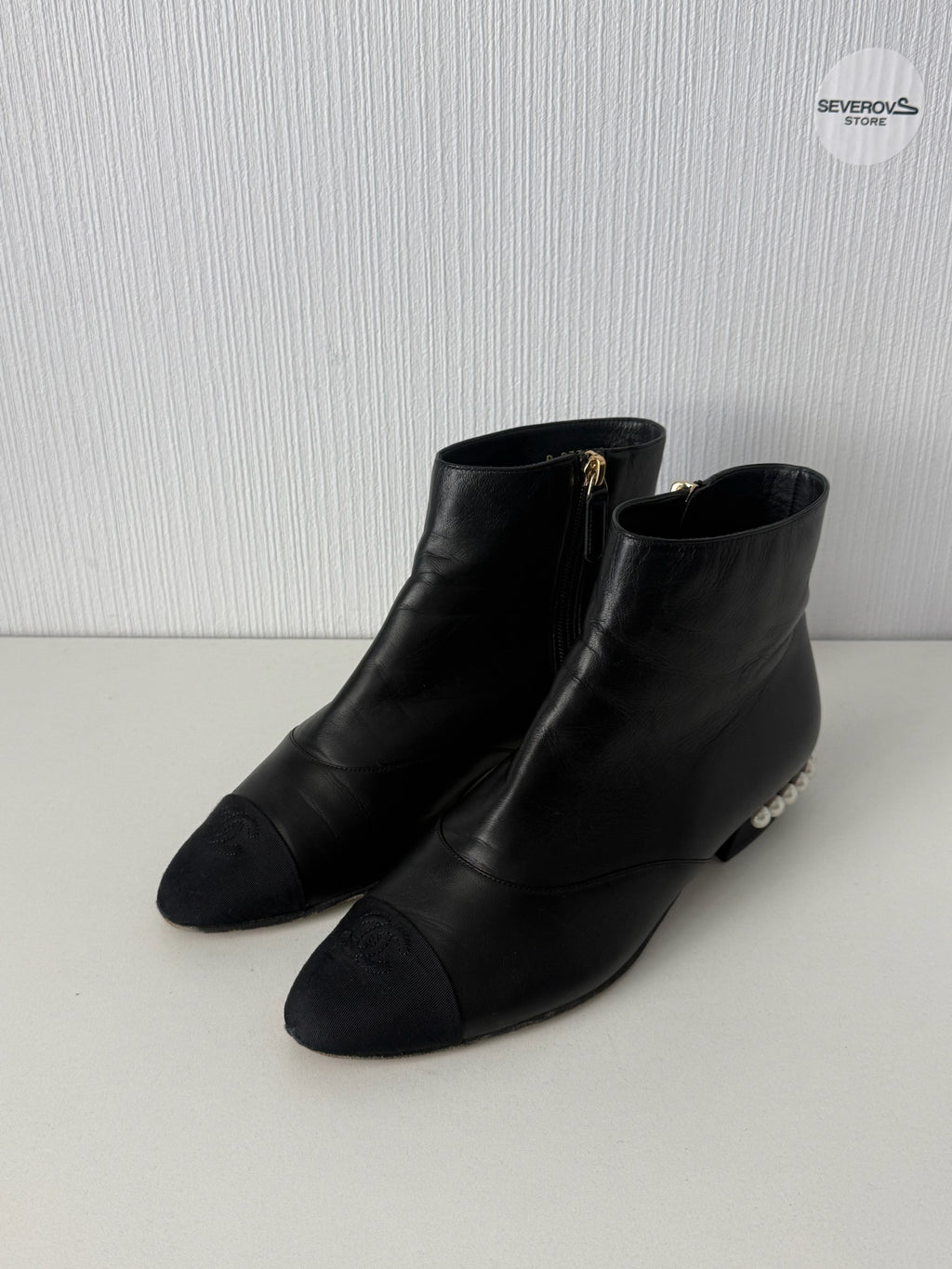 Chanel Black Leather Cap Toe Pearl Heel Womens Ankle Boots