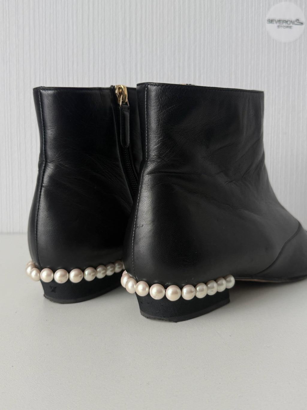 Chanel Black Leather Cap Toe Pearl Heel Womens Ankle Boots