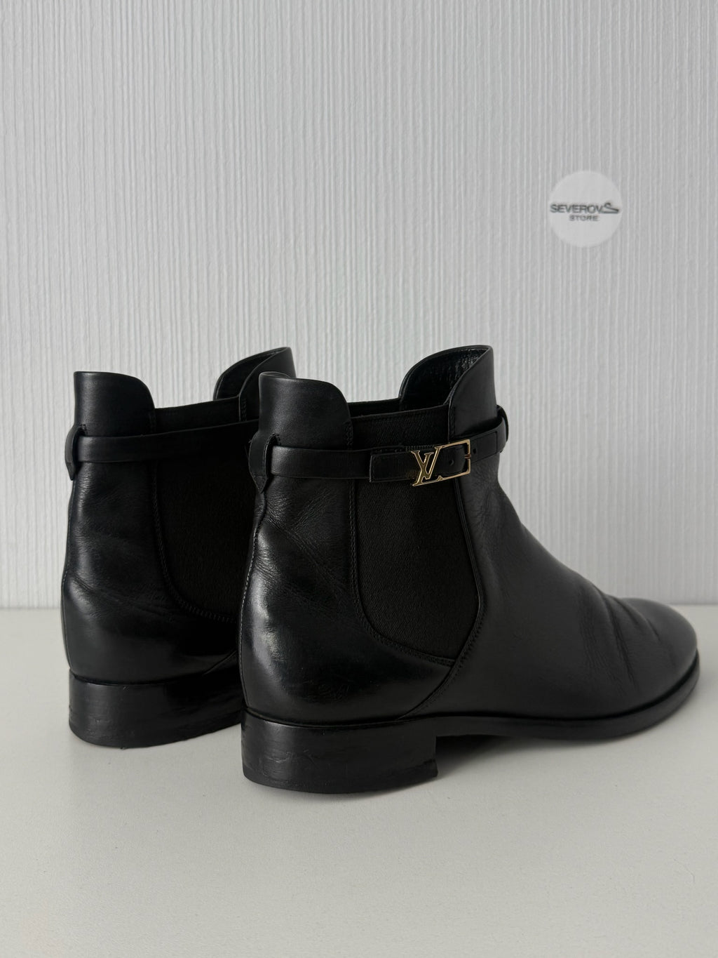 Louis Vuitton Black Leather LV Buckle Strap Womens Chelsea Boots