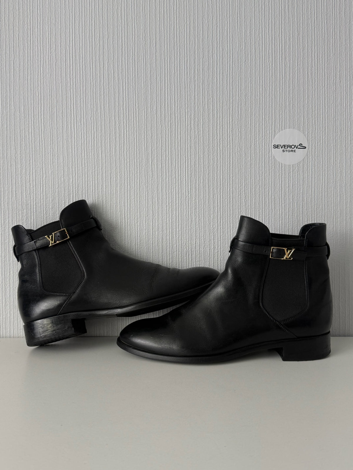 Louis Vuitton Black Leather LV Buckle Strap Womens Chelsea Boots