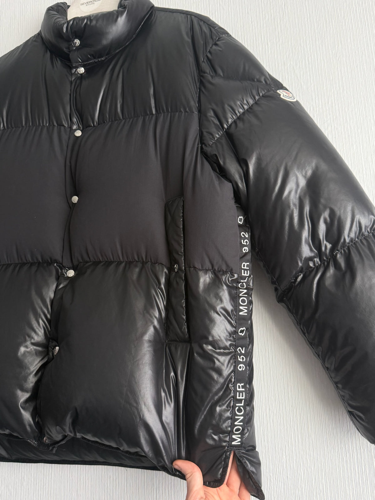 Moncler Aynard Black Nylon Down Puffer Mens Jacket