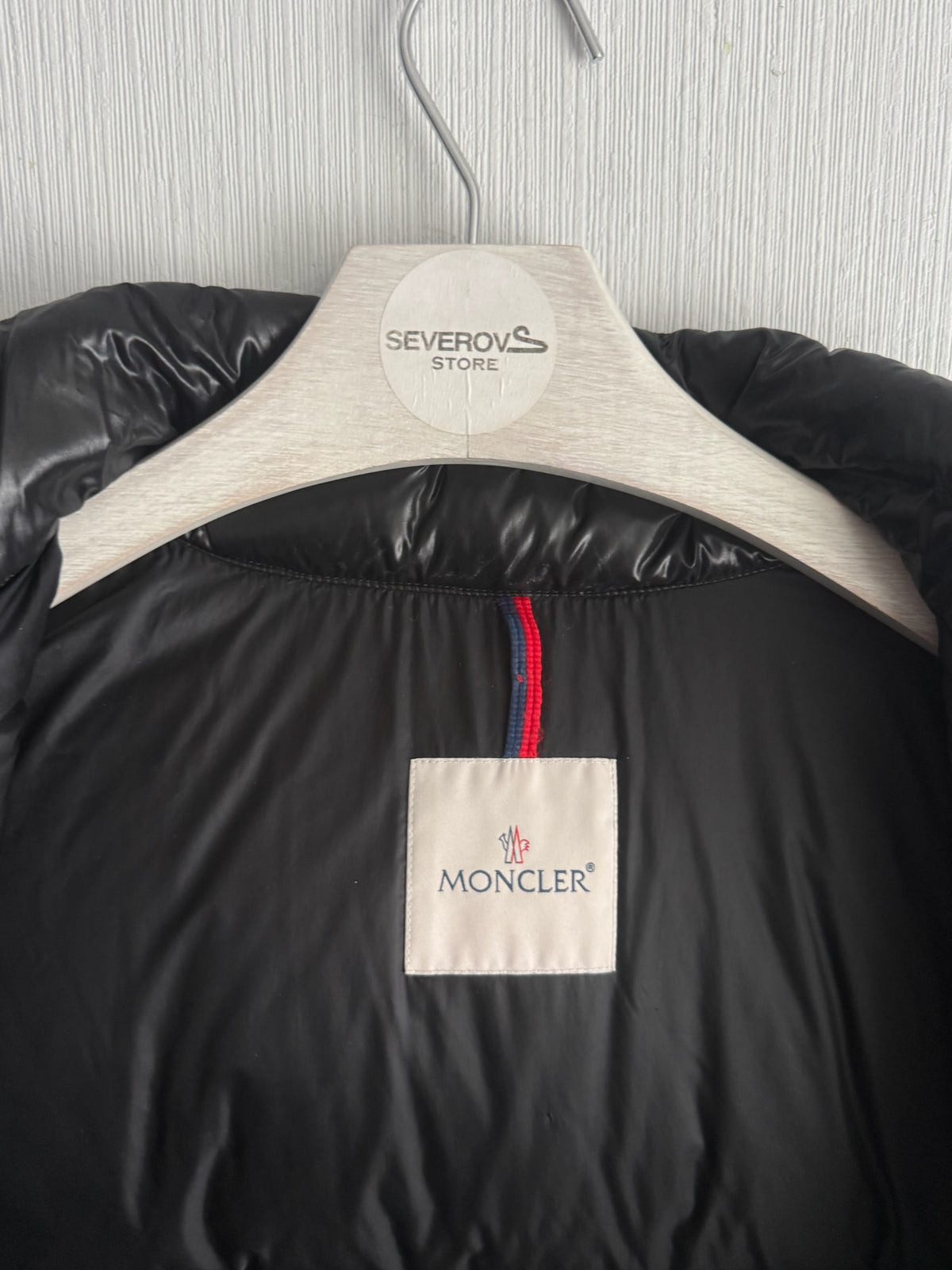 Moncler Aynard Black Nylon Down Puffer Mens Jacket